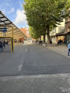 Nos infrastructures - Cour de récréation 2-3-4